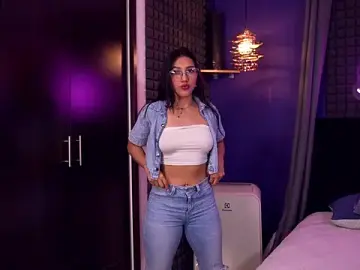 Stripchat Best live sex cam show of bull_vixen2001