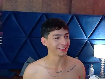 Stripchat Adult Webcam of Logan_Woods