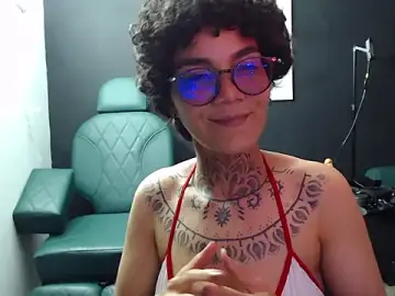 Stripchat Free Porn Cam of anaroman01