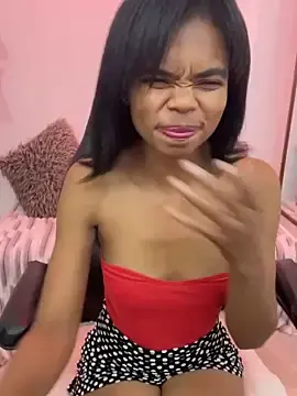 Stripchat Nude Webcam of camila_avila