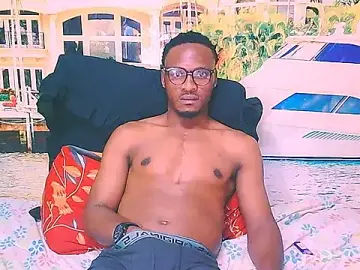 Stripchat Best Webcam of EbonyTiger69