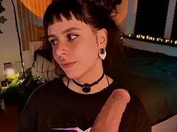 Stripchat Free Live Porn of MichaellaMoon