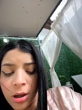 Stripchat Adult Webcam of ArieliciousXXX