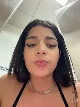 Stripchat Adult Webcam of ArieliciousXXX