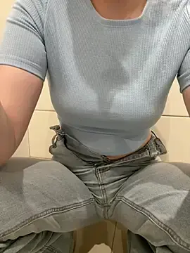 Stripchat Sex Cam of Cumonmme