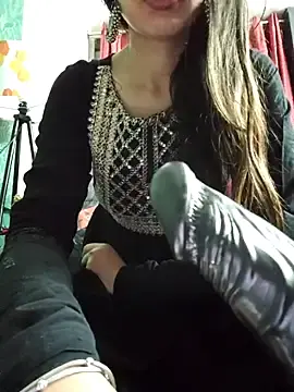 Stripchat Watch Live Sex Cams of Noor_Darliing