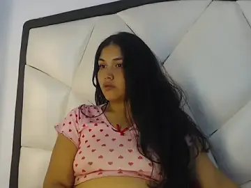 Stripchat Free Porn Cam of Channel_Mills