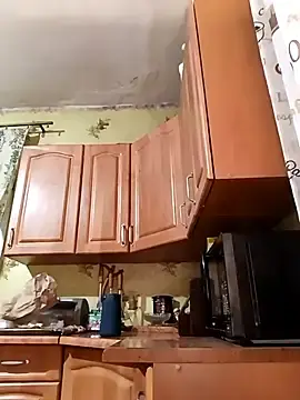 Stripchat Free Live Porn of Laura_Kiss