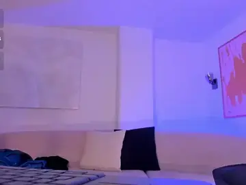 Stripchat Live Sex Cam of MiaFarrell_