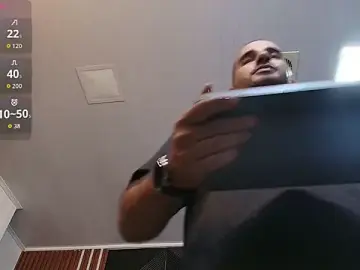 Stripchat Sex Cam of lorenzo_walker_1