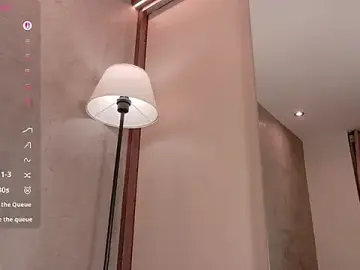 Stripchat Sex Cam of Sarah_cam06