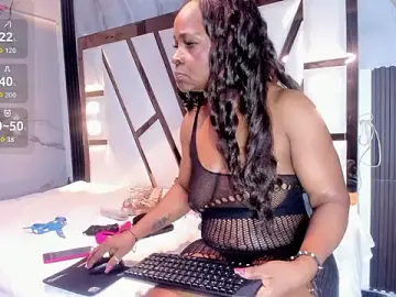 Stripchat Free Live Porn of lola_hornei