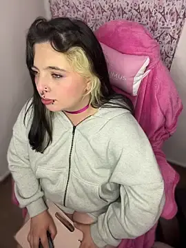 Stripchat Sex Cam of Sachi_Meow