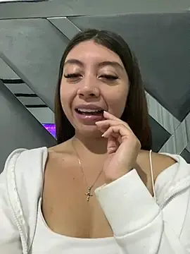 Stripchat Watch Live Sex Cams of Sara-cooper2