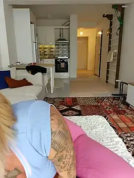 Stripchat Sex Chat of TravelMommyBlair