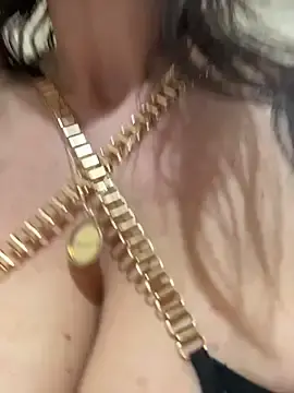 Stripchat Free Porn Cam of Almmaxxxx