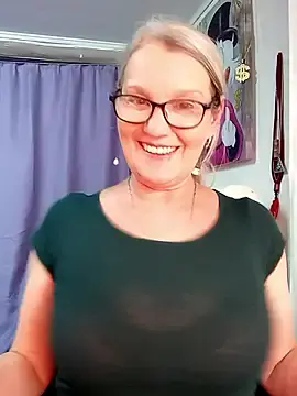 Stripchat Live Sex Cam of irinamaux