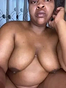 Stripchat Sex Cam of CynnxxxBarb