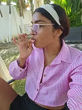 Stripchat Live Sex of Milu_Luthor