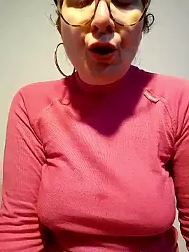 Stripchat Best Webcam of Viola8p