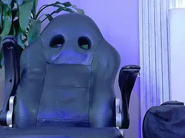 Stripchat Free Live Porn of aliisonn_cooper