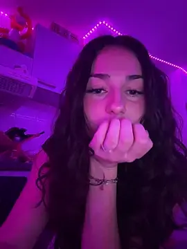 Stripchat Watch Live Sex Cams of claraaaa06