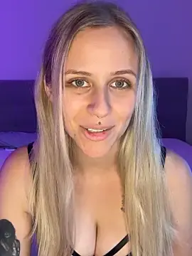 Stripchat Best Webcam of lunawolf21