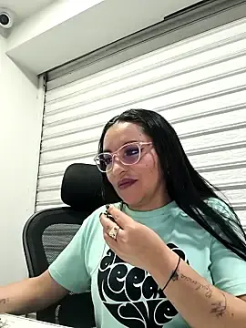 Stripchat Watch Live Sex Cams of Alisson_Stonee