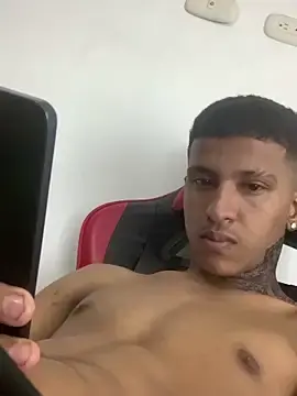 Stripchat Live Sex of Anthony_clark1