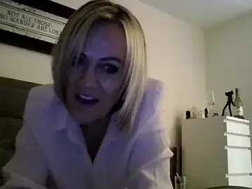 Stripchat Adult Webcams of Milfshake227