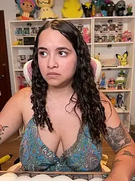 Stripchat Live Sex Cam of Sweet_sully__