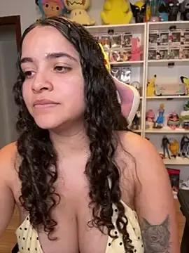 Stripchat Free Porn Cam of Sweet_sully__