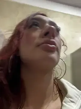 Stripchat Free Porn Cam of ariiel_