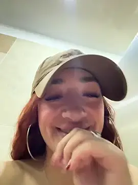 Stripchat Free Live Porn of ariiel_