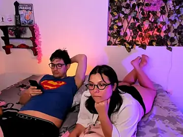 Stripchat Live Sex Cam of kylietimothee