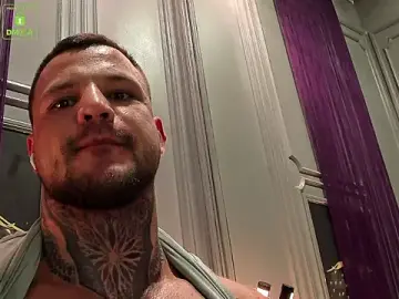 Stripchat Best Webcam of OliverSport