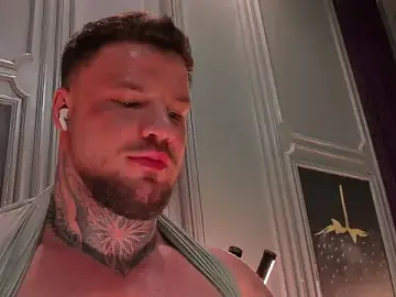 Stripchat Adult Webcam of OliverSport