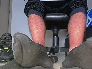 Stripchat Live Sex Cam of Sir_kev66