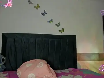 Stripchat Adult Webcam of emmie_bunny