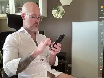 Stripchat Sex Cam of the_new_fit_rubinho