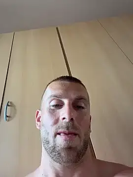 Stripchat Sex Cam of trainwithme