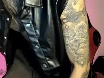 Stripchat Free Live Porn of Masterdave7