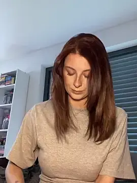 Stripchat Watch Live Sex Cams of Mia-Minou