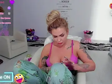 Stripchat Adult Webcams of Nicol2Naya