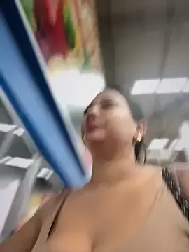 Stripchat Free Porn Cam of ValeryGrey