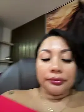 Stripchat Sex Cam of ValeryGrey