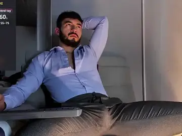 Stripchat Nude Webcam of MarkWalker__