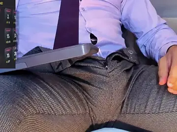 Stripchat Nude Webcam of MarkWalker__