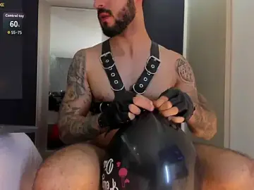 Stripchat Free Porn Cam of MarkWalker__