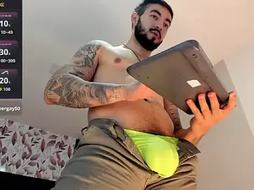 Stripchat Nude Webcam of MarkWalker__